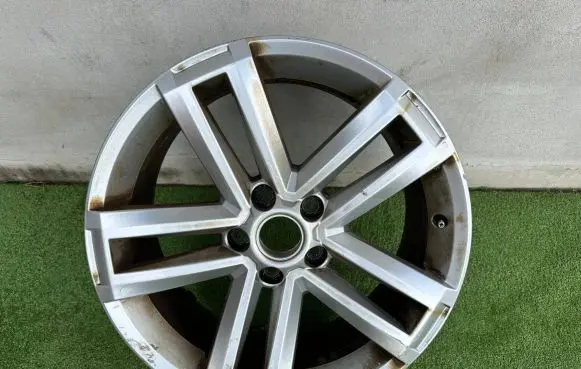 Volkswagen Amarok R19 spare wheel 2H0601025AD