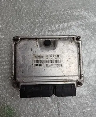 Volkswagen PASSAT B5 Engine control unit/module 038906019EP 28SA5254 0281010701