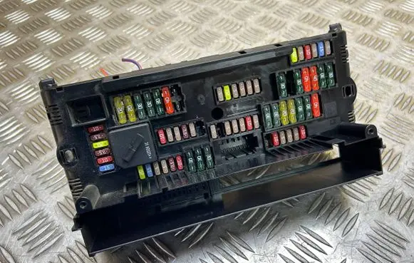 BMW 6 F06 Gran coupe Fuse box set 9252815