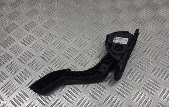 Suzuki Alto Accelerator pedal position sensor 49400-68K40