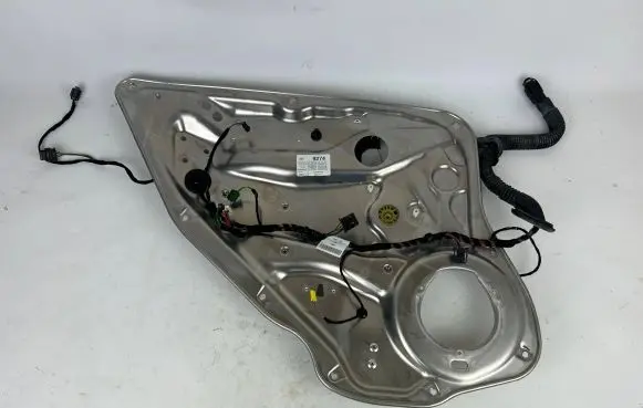 Mercedes-Benz E AMG W212 Rear window lifting mechanism without motor A2128201402 A2127600532 A2047602534