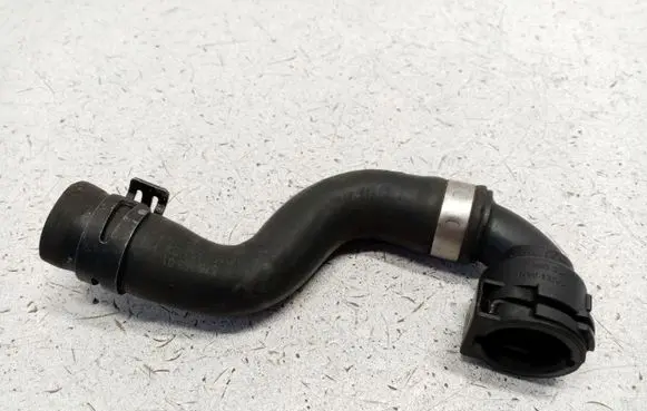 BMW X5 E70 Engine coolant pipe/hose 7576383 17127576383
