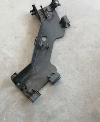 BMW 5 E60 E61 Other engine bay part 7519152