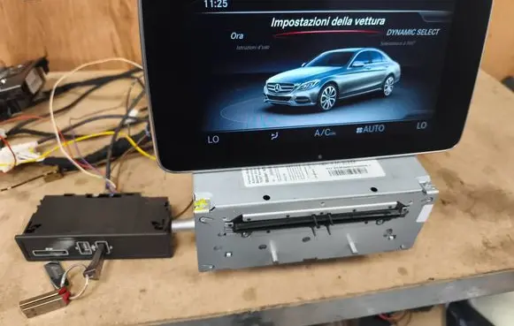 Mercedes-Benz GLC X253 C253 Radio/CD/DVD/GPS head unit A2059007834