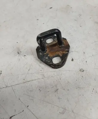 Mazda 5 Trunk lock loop 