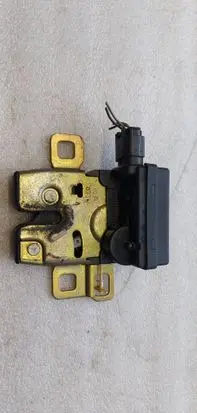 Mini One - Cooper R50 - 53 Tailgate/trunk/boot lock/catch/latch 7131137