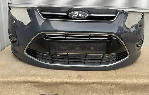 Ford Grand C-MAX Front bumper