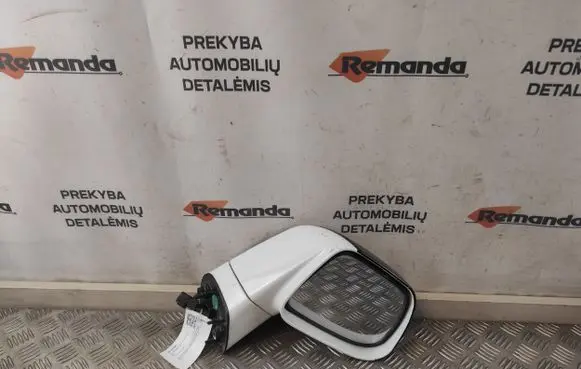 Chevrolet Orlando Front door electric wing mirror E13027481