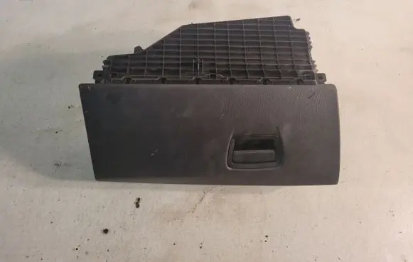 BMW 5 F10 F11 Glove box 9173907