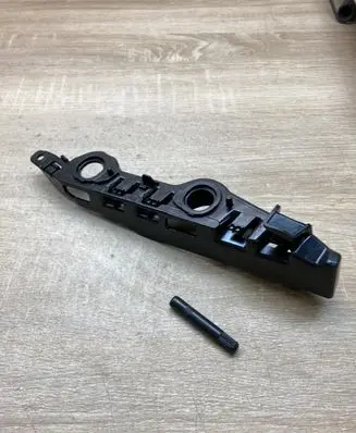 Audi A6 S6 C8 4K Front bumper mounting bracket 4K8807284B