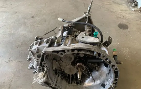 Renault Espace IV Manual 5 speed gearbox PK6005 C025636 7701719150