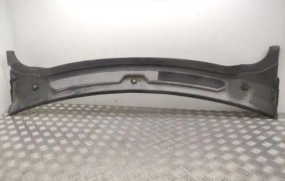 Land Rover Discovery 3 - LR3 Wiper trim LHDS10093