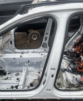 Volvo XC60 Pillar (middle) 
