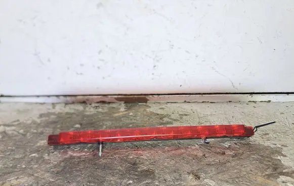 Audi A3 S3 8L Third/center stoplight 8D9945097B