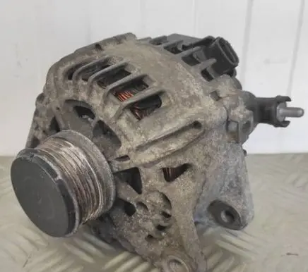 KIA Venga Generator/alternator 373002A600 2607316E TG12C090
