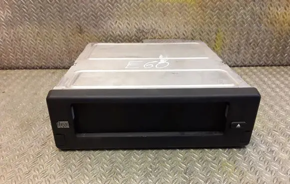 BMW 5 E60 E61 CD/DVD changer 6983338