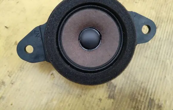 Toyota Yaris Cross Panel speaker 86150F4090