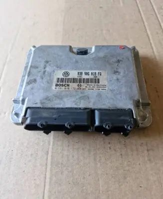 Volkswagen PASSAT B5 Engine control unit/module 038906018FQ 28SA4404 0281010172