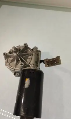 Renault Scenic I Wiper motor 1395106