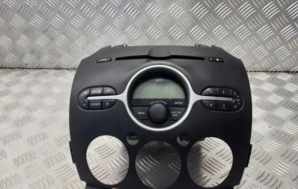 Mazda 2 Radio/CD/DVD/GPS head unit DF7466AR0