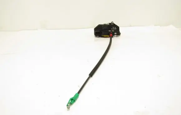 Opel Zafira C Rear door lock