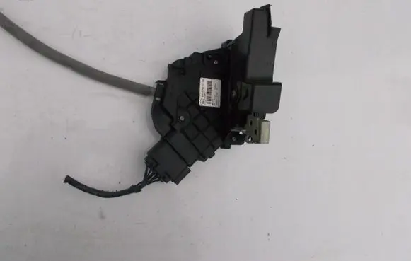 Ford Mondeo MK IV Front door lock 6M2AR21813EB