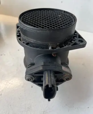 Volvo S70 V70 V70 XC Mass air flow meter 0280218108 8670112