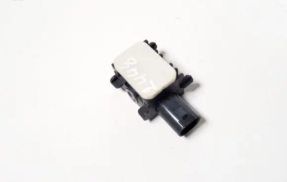 Mercedes-Benz GL X164 Airbag deployment crash/impact sensor