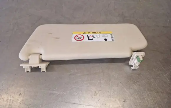 Sun visor