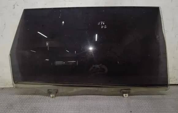 Volvo V70 Rear door window glass