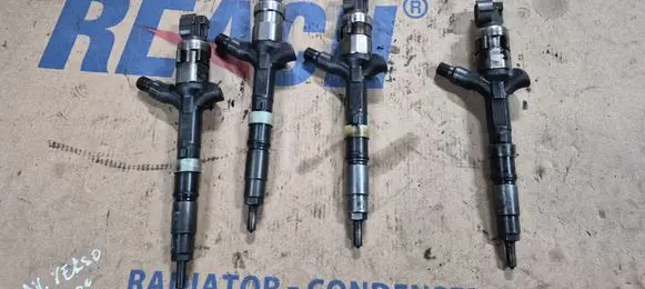 Toyota Avensis Verso Fuel injectors set 2367027020