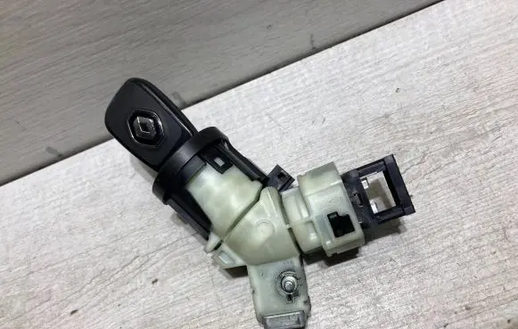 Renault Clio V Ignition lock 285916400R 0306190056 A2C93178600