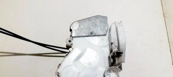 Honda CR-V Front door lock