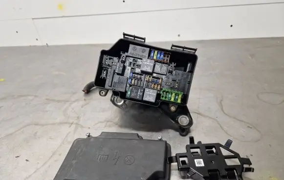 Mercedes-Benz GLC X253 C253 Fuse box set A2055402328
