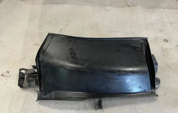 Audi A3 S3 8V Air filter box cover 8V1819979A