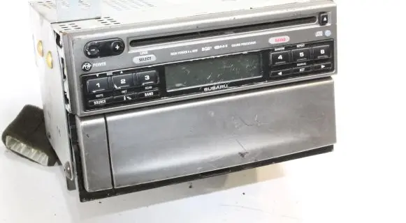 Subaru Forester SF Radio/CD/DVD/GPS head unit DC64392 DC64392FC