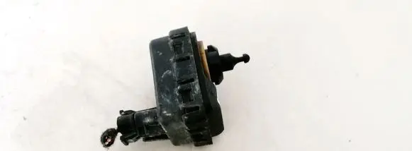 Headlight level adjustment motor