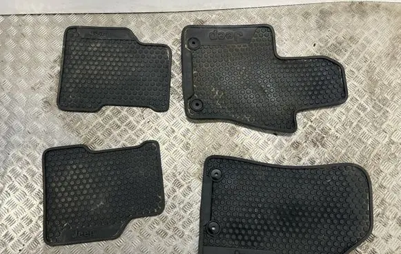 Jeep Cherokee Car floor mat set 6PB01TRMAA
