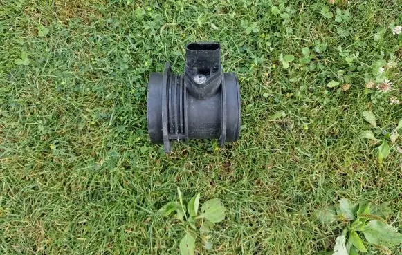 Mercedes-Benz E W211 Mass air flow meter 1120940048 0280217515