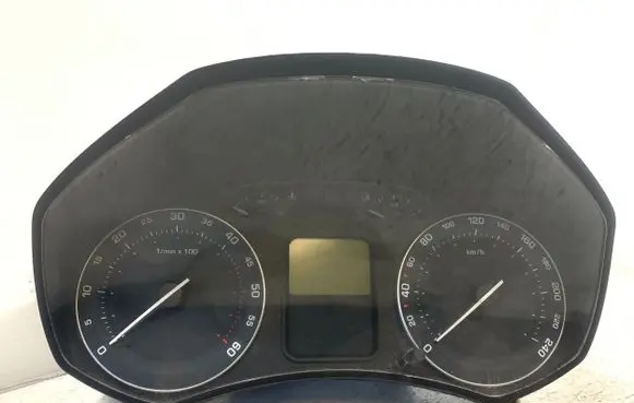 Skoda Octavia Mk2 (1Z) Speedometer (instrument cluster) 1Z0920810E V3564436 SKZ7Z0F3455706