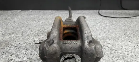 BMW 2 114 E6 E10 E20 Rear brake caliper