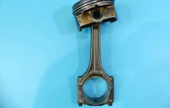 Volkswagen PASSAT B6 Piston IMPRK1244992