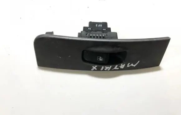 Hyundai Matrix Electric window control switch 9358017510 93580-17510
