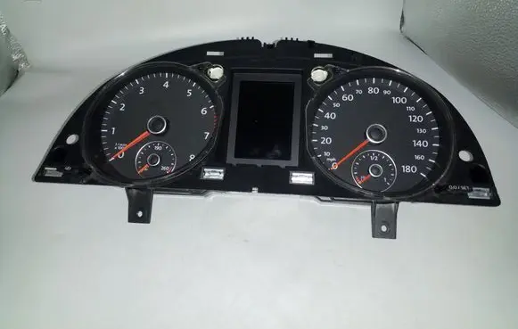 Volkswagen PASSAT CC Speedometer (instrument cluster) 3C8920970Q