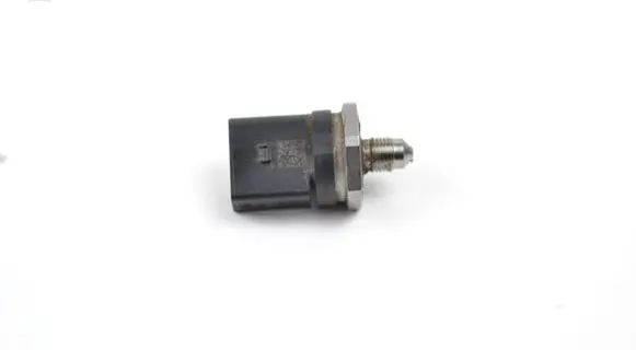 Volkswagen PASSAT B8 Fuel pressure sensor 06J906051F HPS28