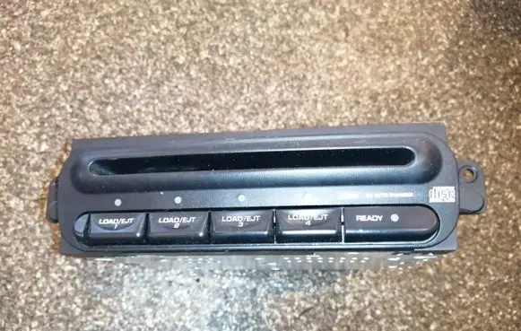 Chrysler Voyager CD/DVD changer P56038531AD