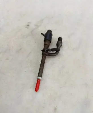 Fuel injector