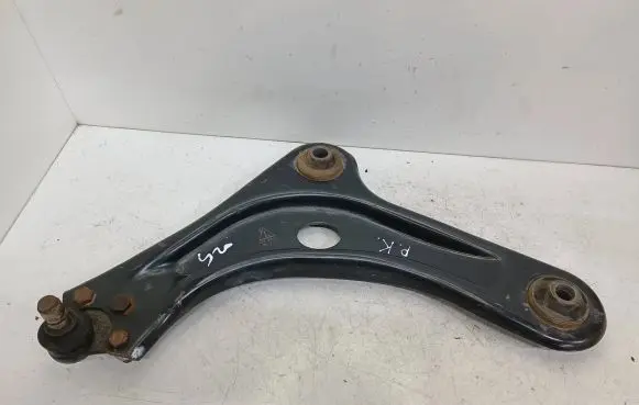 Citroen C3 Front lower control arm/wishbone