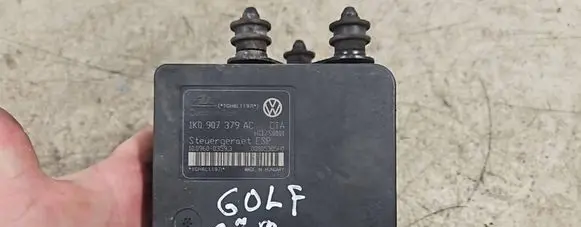 Volkswagen PASSAT B6 ABS Pump 1K0907379AC 00005305H0 10096003593