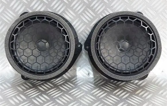 Audi Q8 Subwoofer speaker 4M8035411
